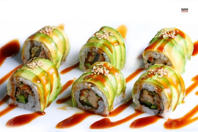 Dragon Roll Tarifi – Evde Yapabileceğiniz Avokadolu Sushi Efsanesi