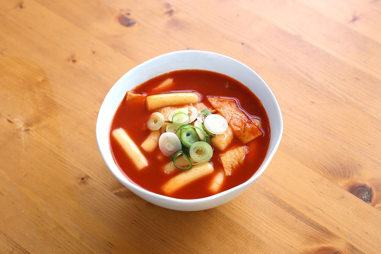 En Sevilen Kore Lezzetlerinden Tteokbokki Tarifi
