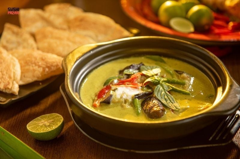 Green Curry Tarifi: Tayland Mutfağının En Aromatik Yüzü