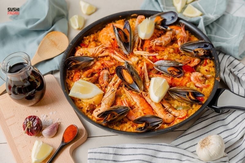 Paella Tarifi: İspanya’nın Renkli Sofralarından Akdeniz’e