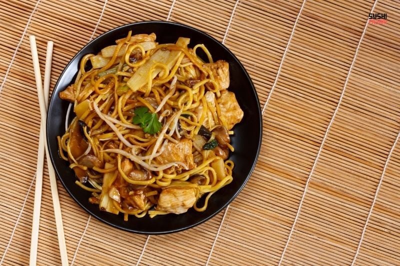 Chow Mein Tarifi